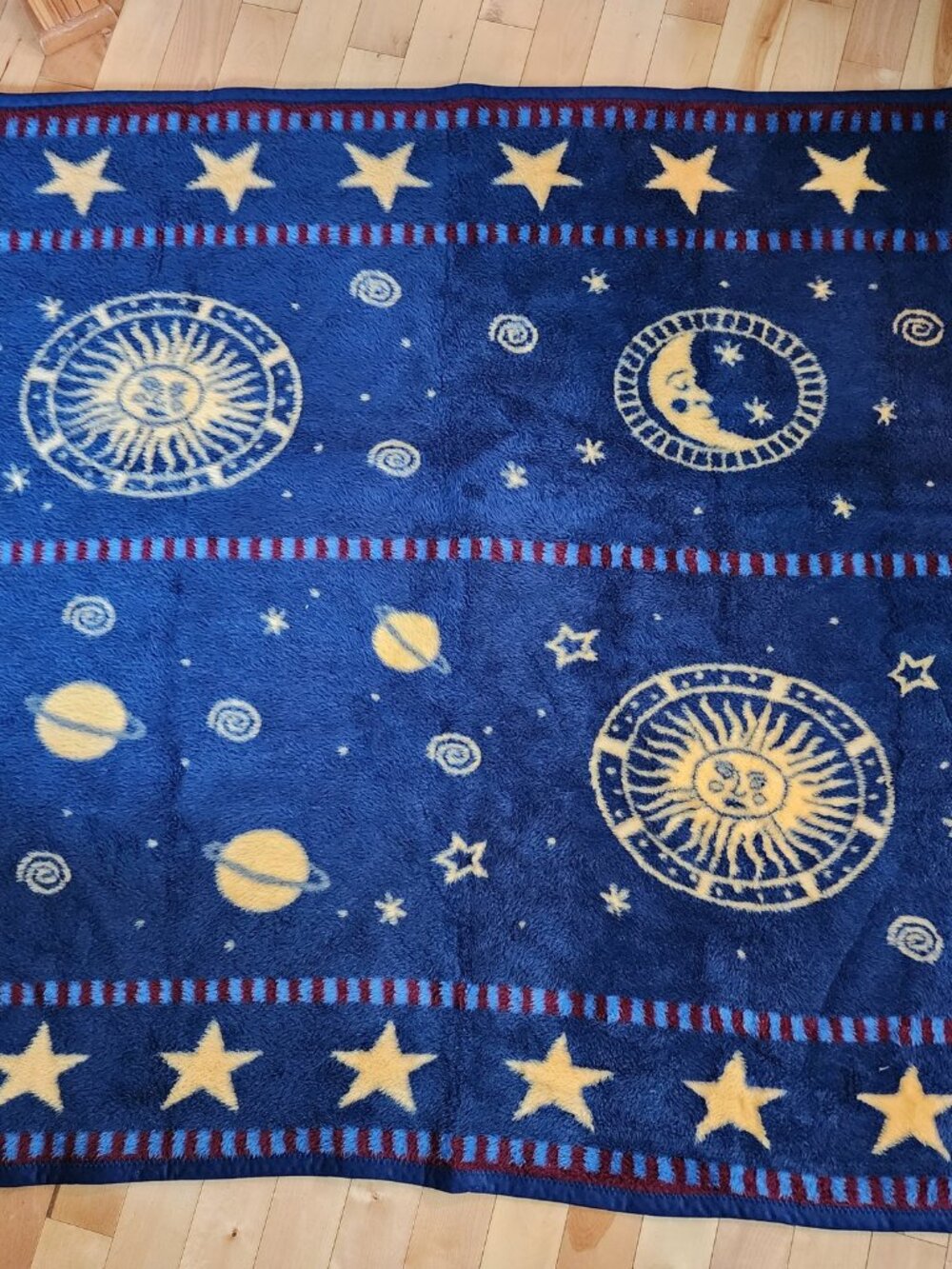Nemcor Celestial Reversible Throw Blanket Sun Moon Stars Navy Gold